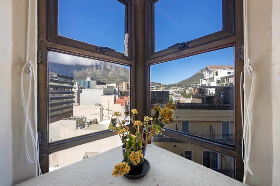 2 Bedroom Property for Sale in Cape Town City Centre Western Cape
